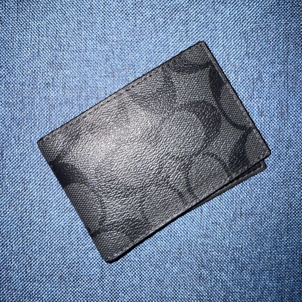 Coach Signature Black Leather Card Holder
